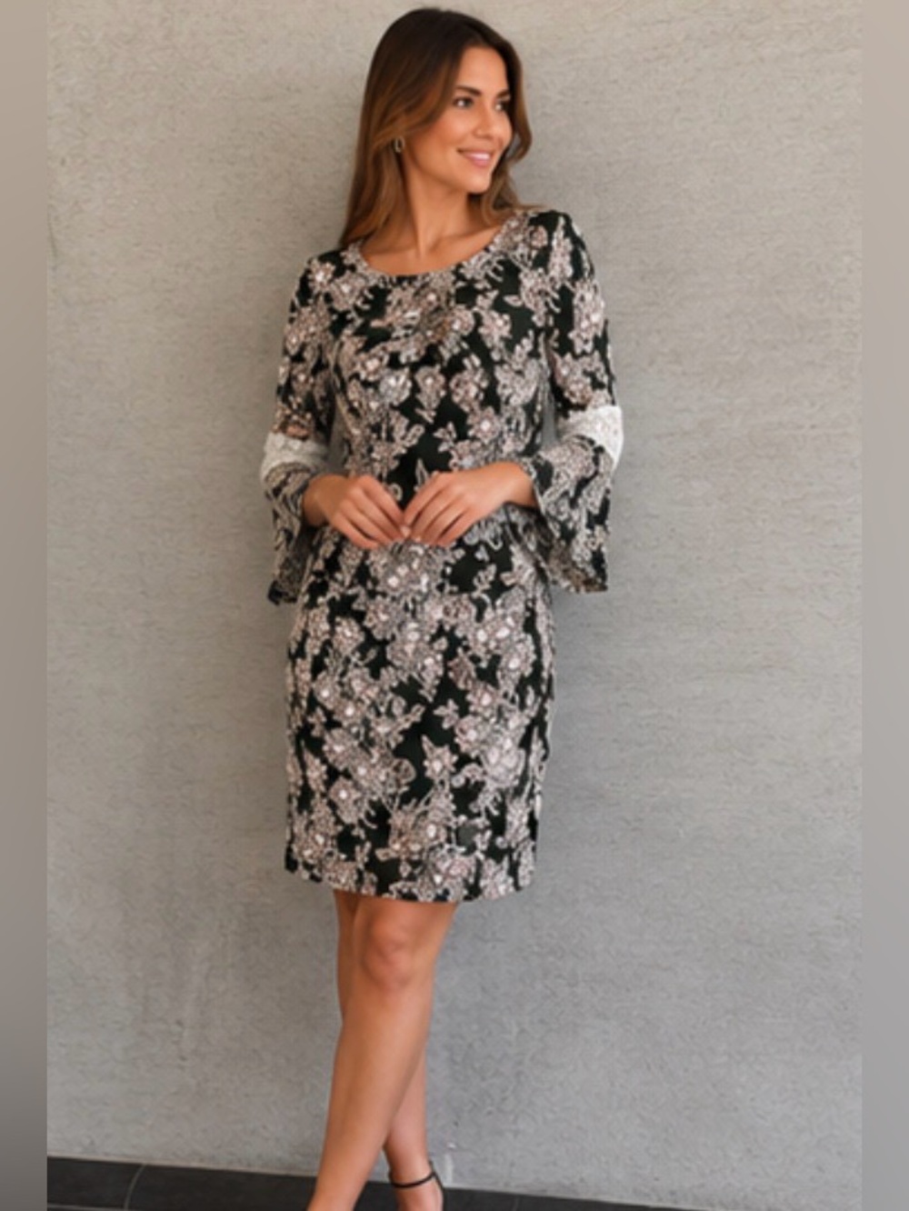 GLAMOUR FLOWER EMBROIDERED DRESS